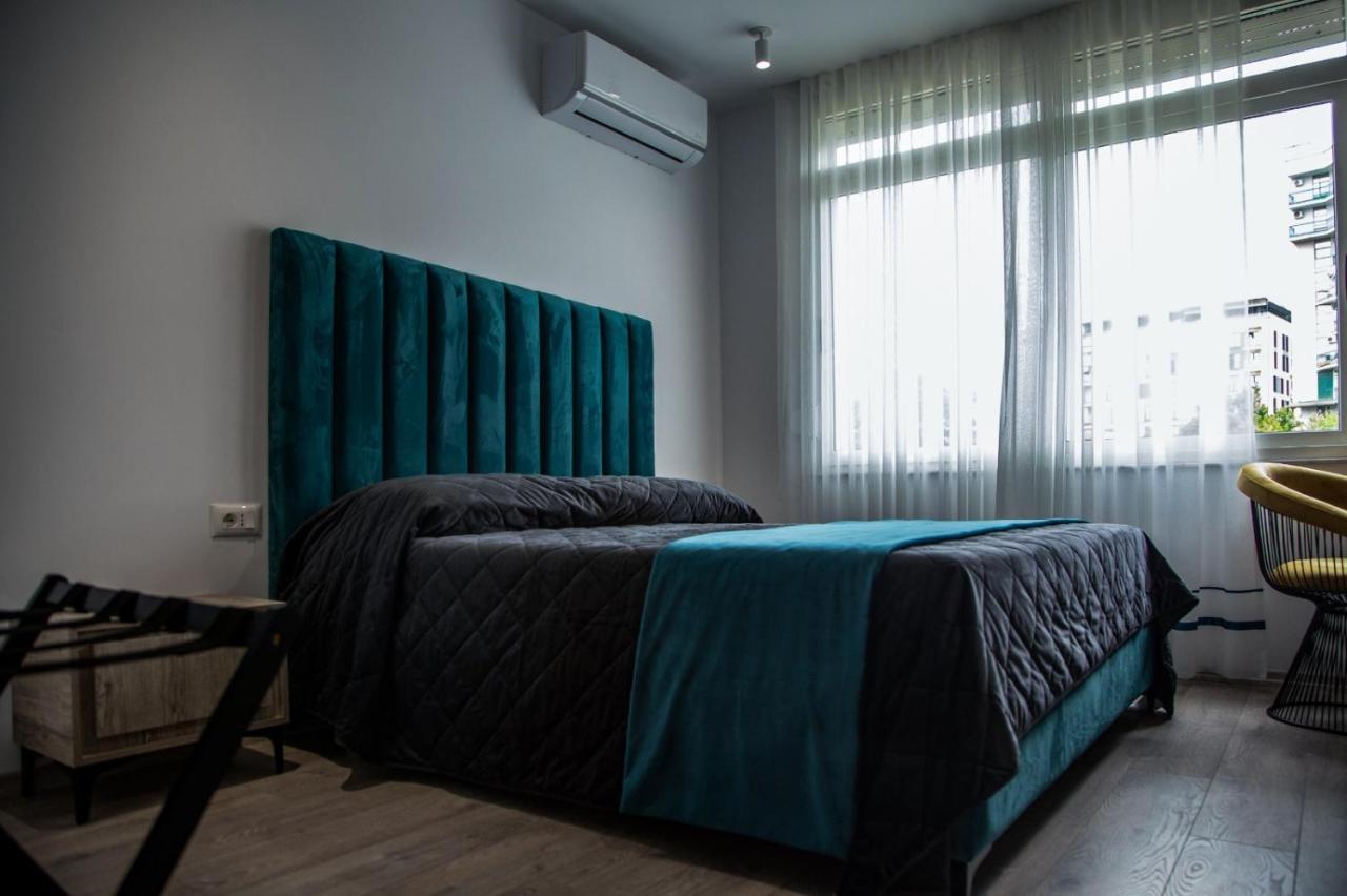 Lucas Central Premium Studios Tirana Kültér fotó