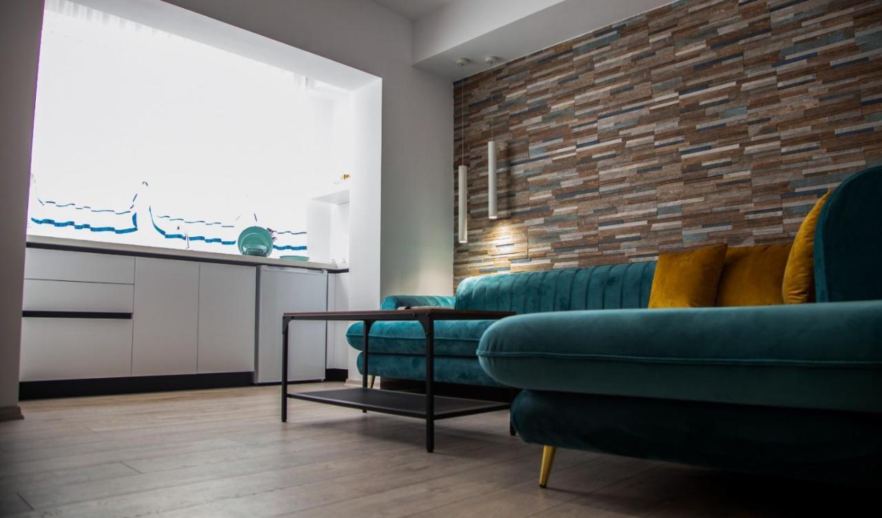 Lucas Central Premium Studios Tirana Kültér fotó